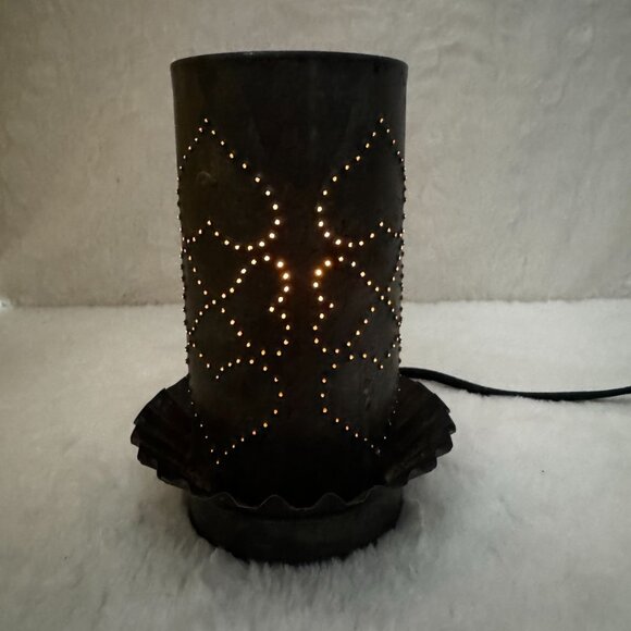 Rustic Punched Tin Electric Accent Lamp Primitive Country Decor Tinware Tinworks - Picture 1 of 7